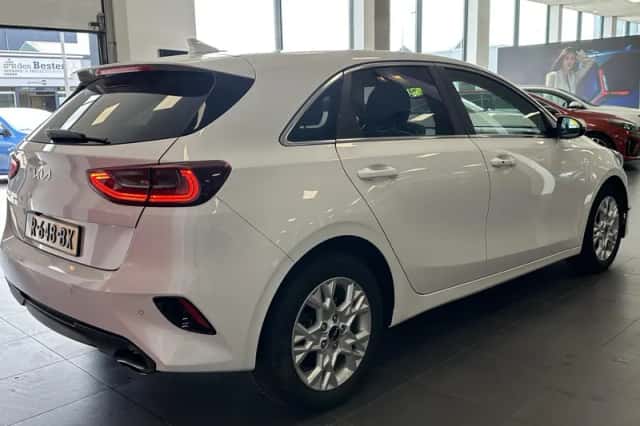 Kia Ceed (2022) thumbnail 28