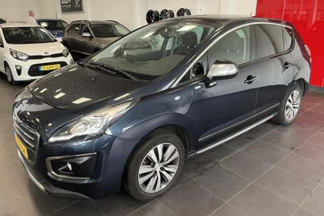 Peugeot 3008 (2015) thumbnail 22