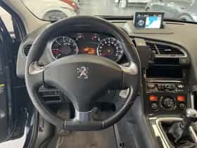 Peugeot 3008 (2015) thumbnail 4