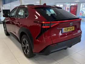 Toyota bZ4X (2025) thumbnail 2