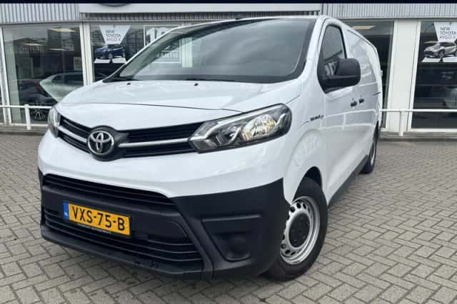Toyota Proace (2023) thumbnail 1