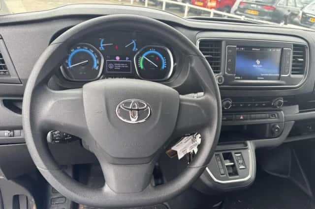 Toyota Proace (2023) thumbnail 7