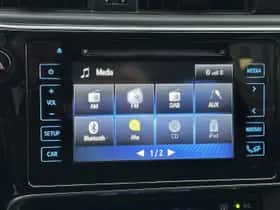 Toyota Auris (2015) thumbnail 15