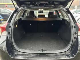 Toyota Auris (2015) thumbnail 26