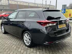 Toyota Auris (2015) thumbnail 28