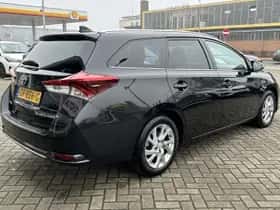 Toyota Auris (2015) thumbnail 35