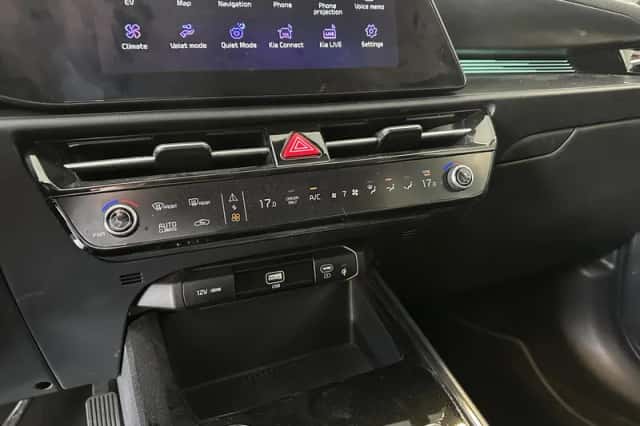 Kia Niro EV (2024) thumbnail 16