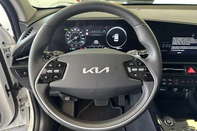 Kia Niro EV (2024) thumbnail 8