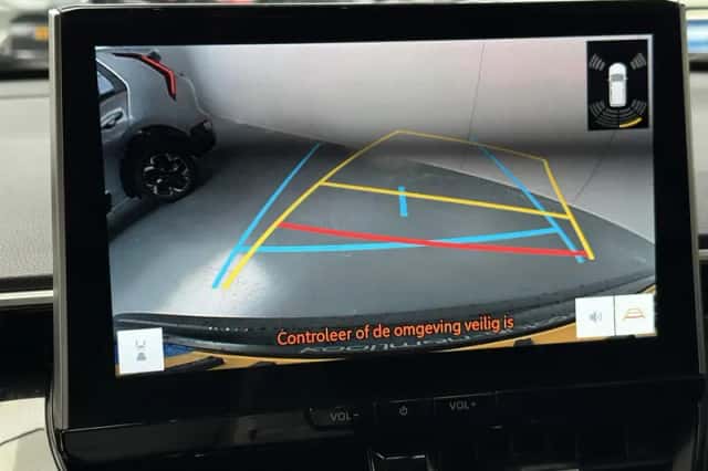 Toyota Corolla (2024) thumbnail 14