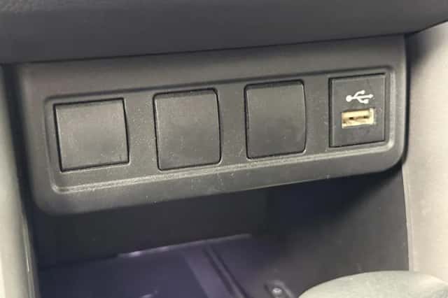 Toyota Corolla (2024) thumbnail 17