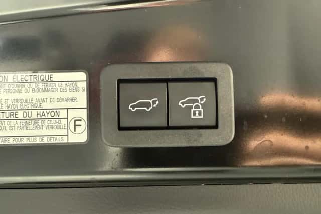 Toyota Corolla (2024) thumbnail 22