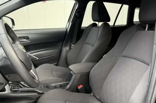 Toyota Corolla (2024) thumbnail 5