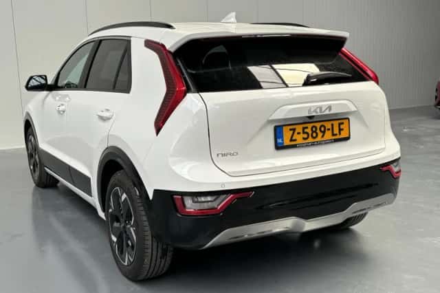 Kia Niro EV (2024) thumbnail 23