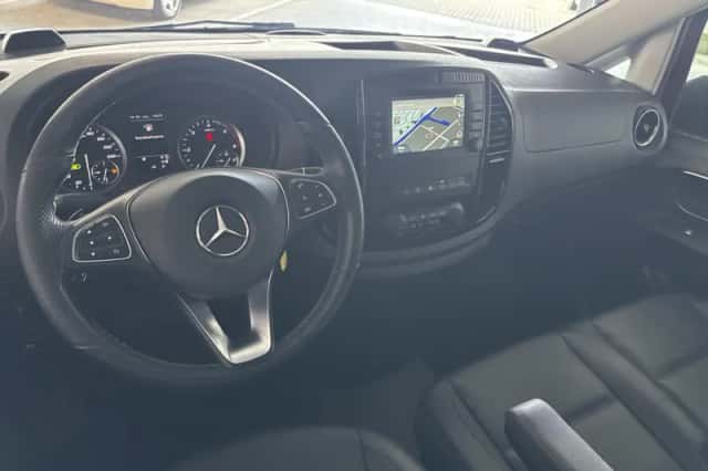 Mercedes-Benz Vito (2023) thumbnail 4