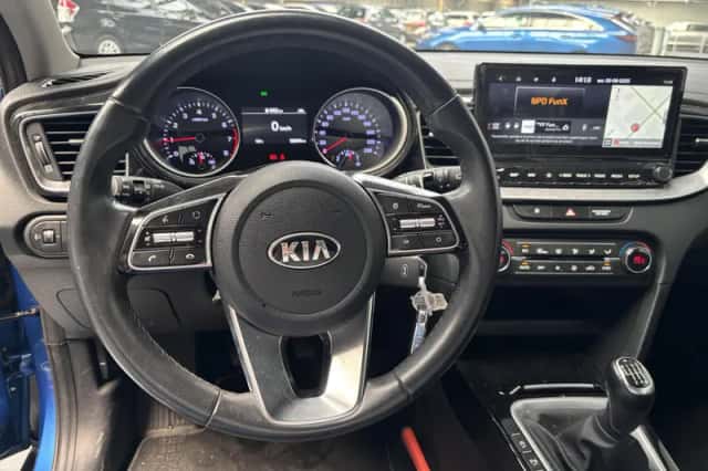 Kia XCeed (2021) thumbnail 4