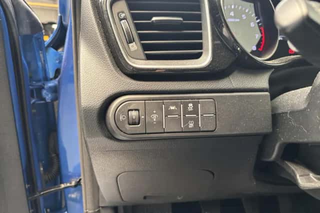 Kia XCeed (2021) thumbnail 8