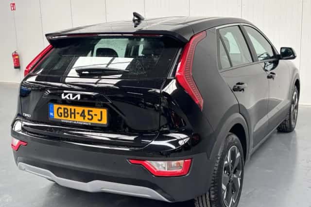 Kia Niro EV (2024) thumbnail 24
