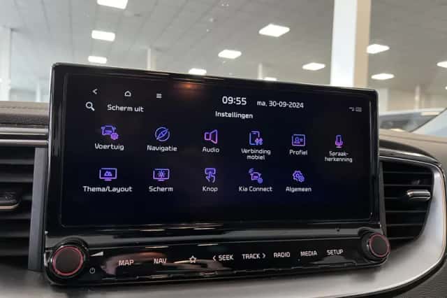 Kia Ceed Sportswagon (2023) thumbnail 15