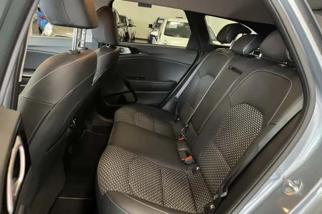 Kia Ceed Sportswagon (2023) thumbnail 25
