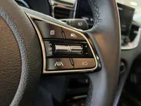 Kia Ceed Sportswagon (2023) thumbnail 9