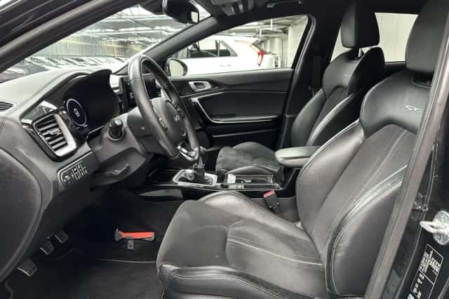 Kia Proceed (2022) thumbnail 2