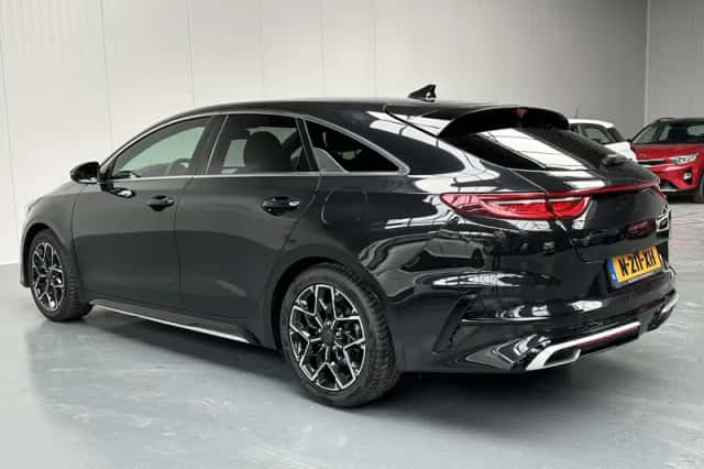 Kia Proceed (2022) thumbnail 23