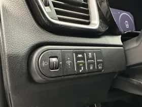 Kia Proceed (2022) thumbnail 4