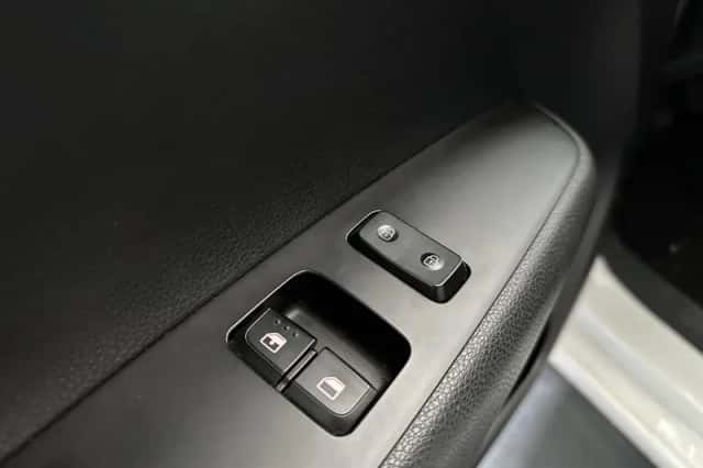 Kia Picanto (2020) thumbnail 3
