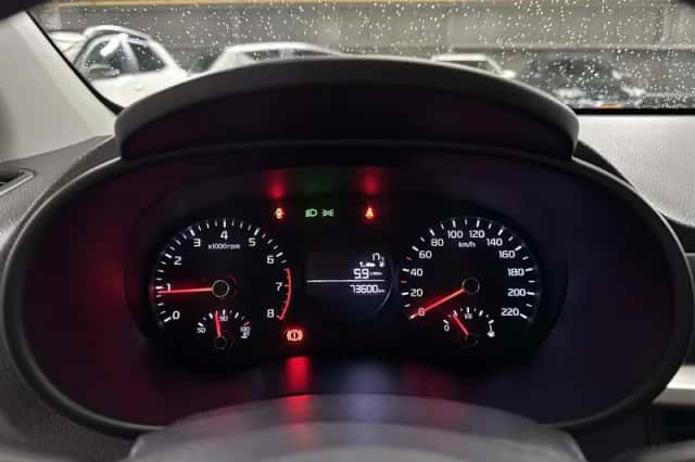 Kia Picanto (2020) thumbnail 5