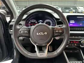 Kia Stonic (2023) thumbnail 5
