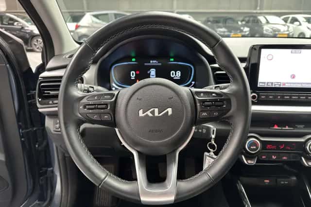 Kia Stonic (2024) thumbnail 12