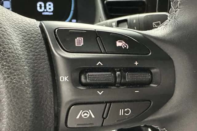 Kia Stonic (2024) thumbnail 7