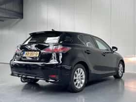 Lexus CT (2017) thumbnail 24