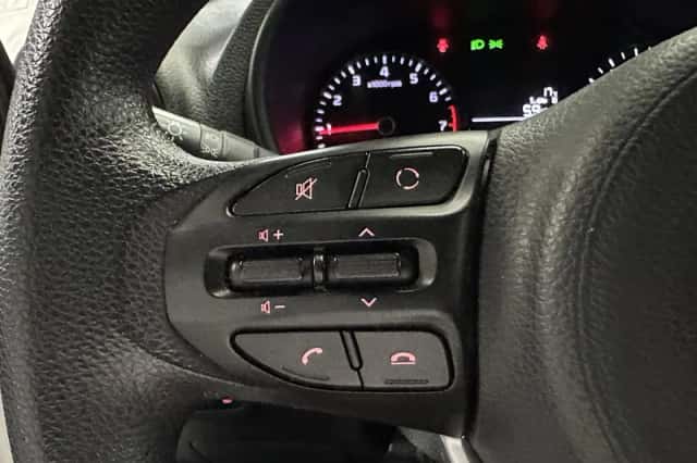 Kia Picanto (2020) thumbnail 8
