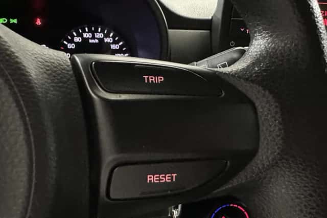 Kia Picanto (2020) thumbnail 9