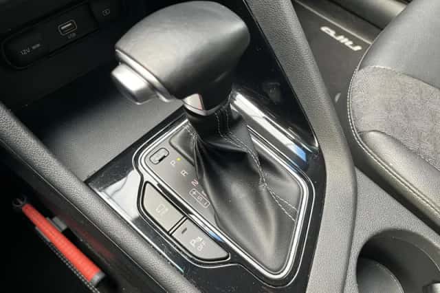 Kia Niro (2019) thumbnail 19