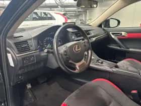Lexus CT (2019) thumbnail 2
