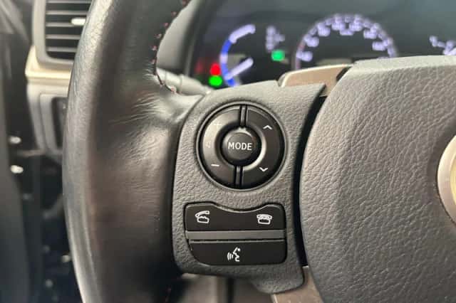 Lexus CT (2019) thumbnail 6