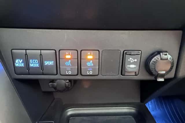 Toyota RAV4 (2018) thumbnail 14