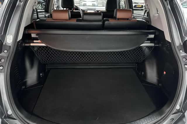 Toyota RAV4 (2018) thumbnail 20