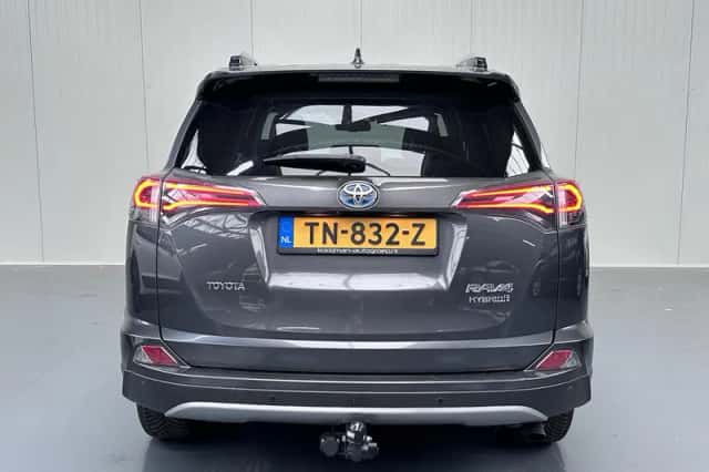 Toyota RAV4 (2018) thumbnail 21