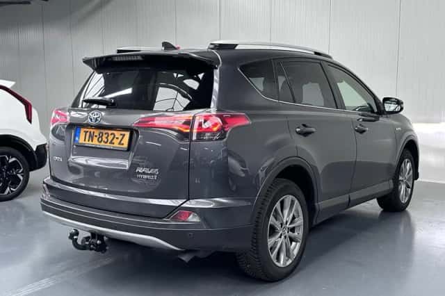 Toyota RAV4 (2018) thumbnail 26