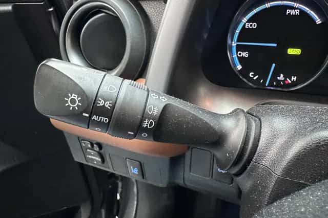 Toyota RAV4 (2018) thumbnail 7