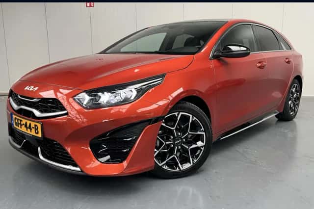 Kia Proceed (2024) thumbnail 1