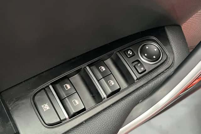 Kia Proceed (2024) thumbnail 5