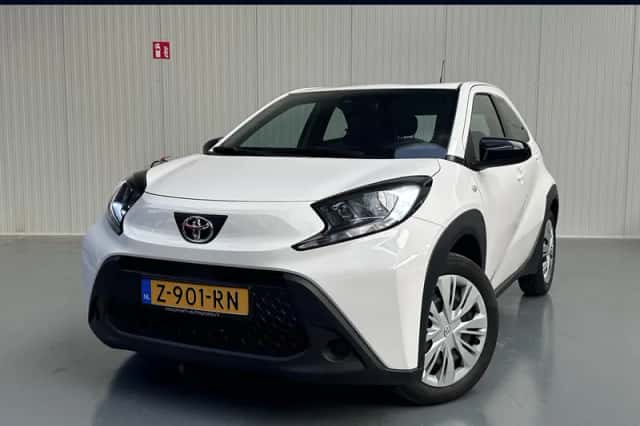 Toyota Aygo (2024) thumbnail 1