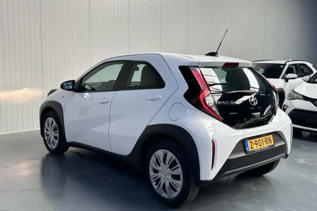 Toyota Aygo (2024) thumbnail 18