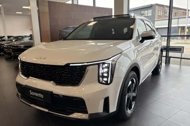 Kia Sorento (2025) thumbnail 2