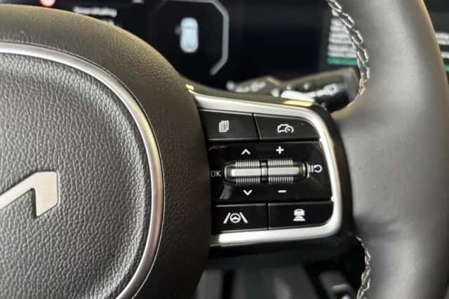 Kia Sorento (2025) thumbnail 11