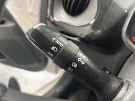Toyota Aygo (2017) thumbnail 11